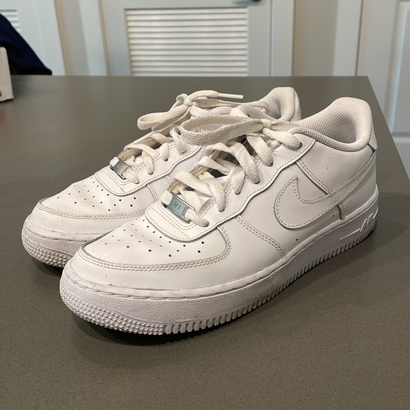 Nike Air Force Ones - Picture 3 of 8
